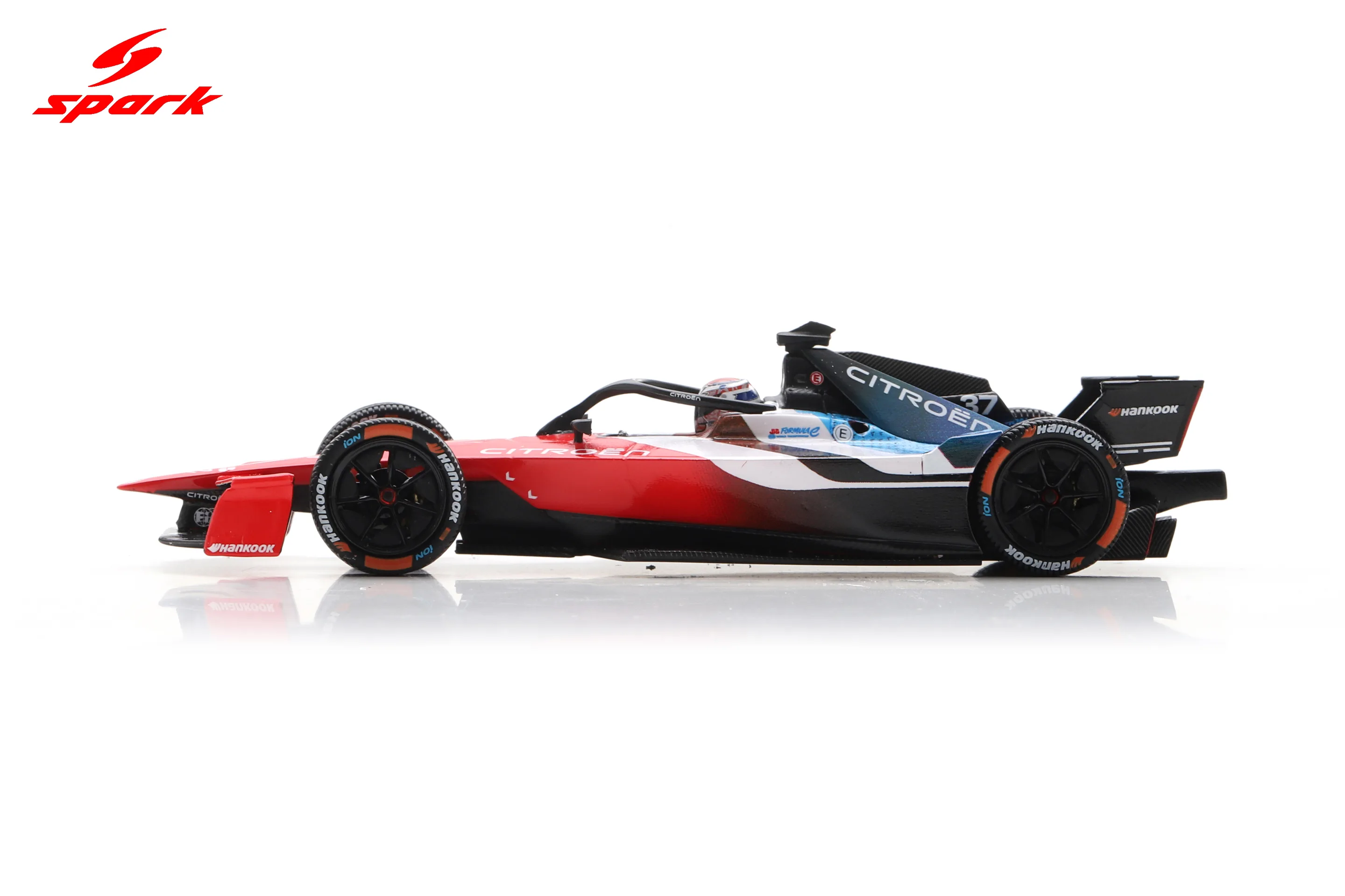 CITROËN RACING No.37 Nick Cassidy