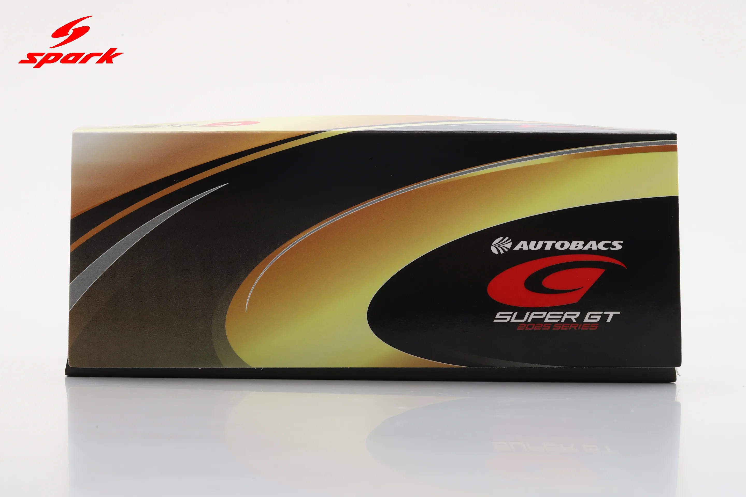 LEON PYRAMID AMG K2 R&D LEON RACING No.65 GT300 Class Champion SUPER GT 2025 N. Gamou - T. Suganami with Champion board