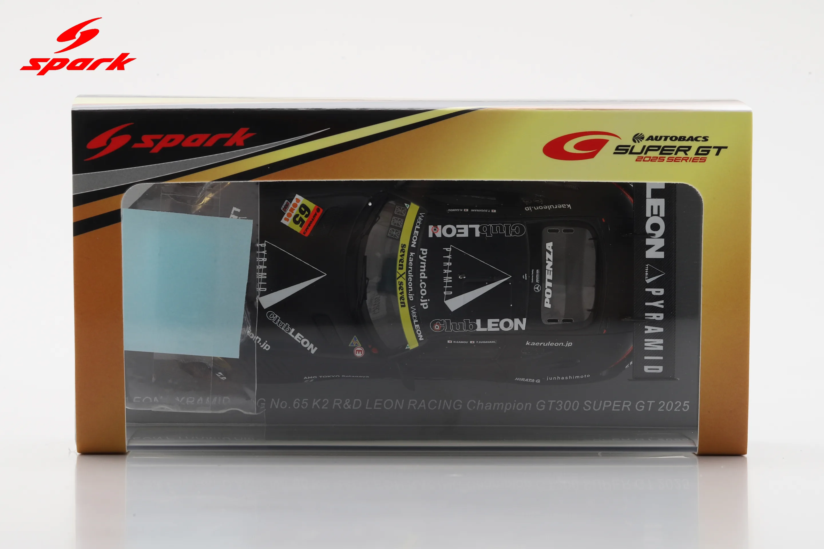 LEON PYRAMID AMG K2 R&D LEON RACING No.65 GT300 Class Champion SUPER GT 2025 N. Gamou - T. Suganami with Champion board