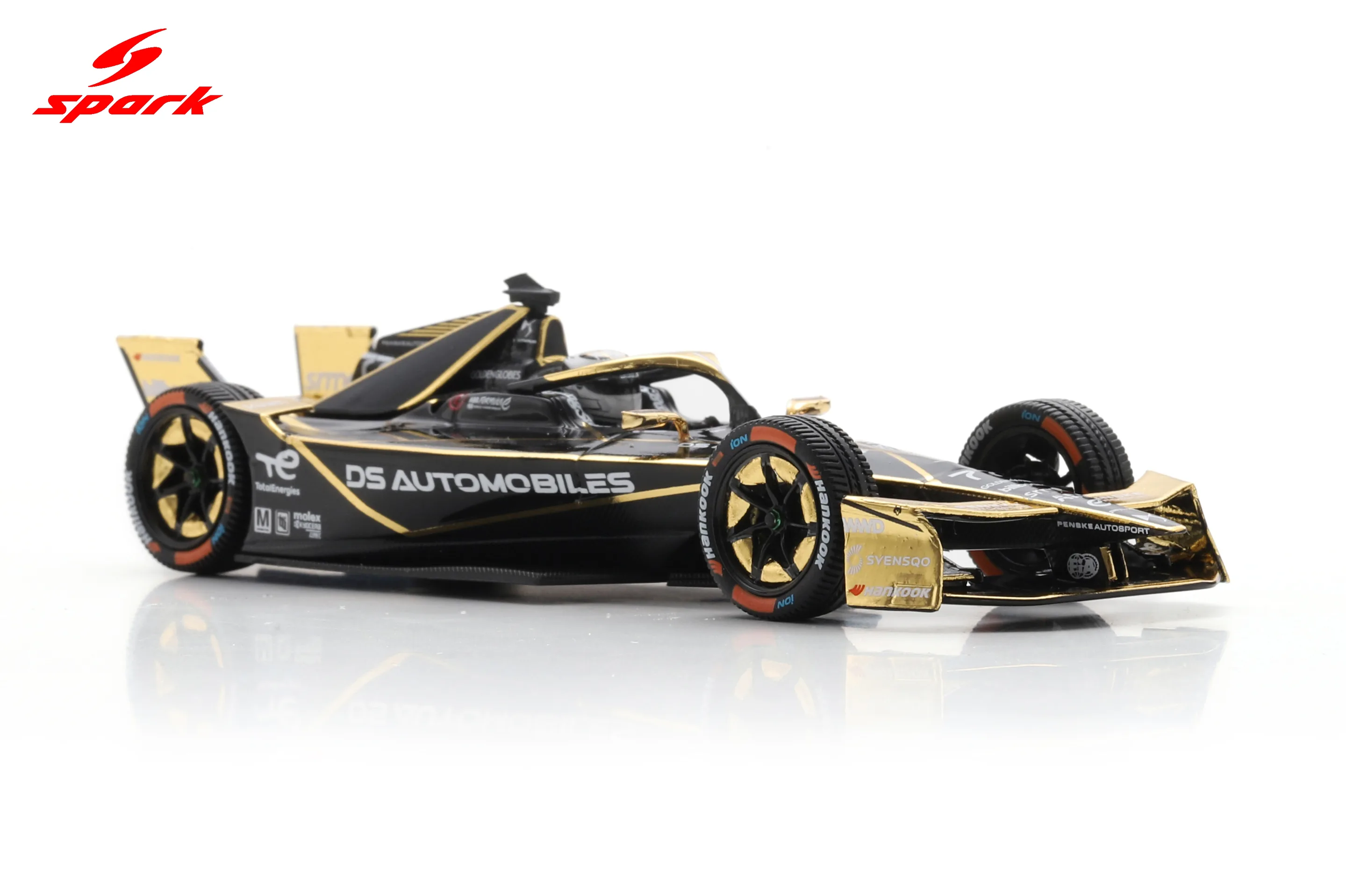 DS PENSKE No.77 Taylor Barnard